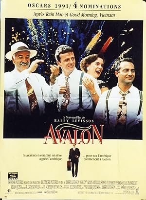 "AVALON" Réalisé par Barry LEVINSON en 1990 avec Armin MUELLER-STAHL, Elizabeth PERKINS, Joan PLO...