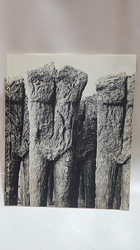 Bild des Verkufers fr Magdalena Abakanowicz 31 Oct - 30 November 1990 Exhibition Catalogue 453 zum Verkauf von Cambridge Rare Books