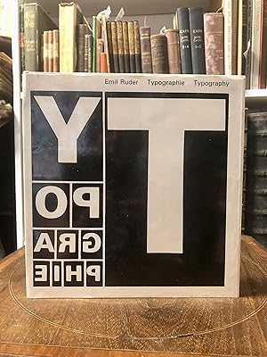 Typographie. Ein Gestaltungslehrbuch.