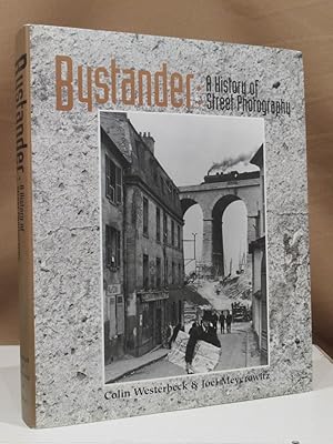 Imagen del vendedor de Bystander. A history of street photography. a la venta por Dieter Eckert