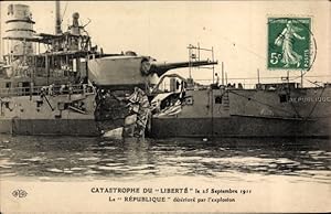Ansichtskarte / Postkarte Französisches Kriegsschiff, Catastrophe du Liberte le 25 Septembre 1911