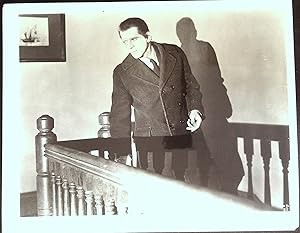 Image du vendeur pour The Walking Dead 8 X 10 Still 1936 Boris Karloff, Richardo Cortez mis en vente par AcornBooksNH