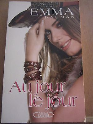 Seller image for Emma daumas Au jour le jour for sale by Dmons et Merveilles