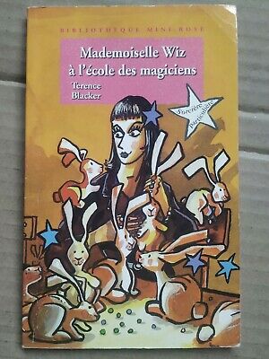 Seller image for Mademoiselle Wiz  l'cole des magiciens hachette for sale by Dmons et Merveilles