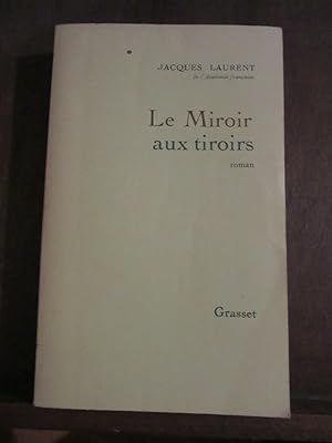 Bild des Verkufers fr Le miroir aux tiroirs zum Verkauf von Dmons et Merveilles