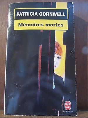 Image du vendeur pour Mmoires mortes Le Livre de Poche mis en vente par Dmons et Merveilles