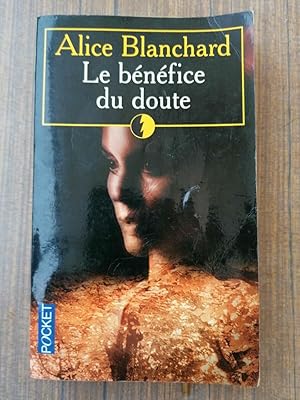 Immagine del venditore per Le Bnfice du doute pocket venduto da Dmons et Merveilles