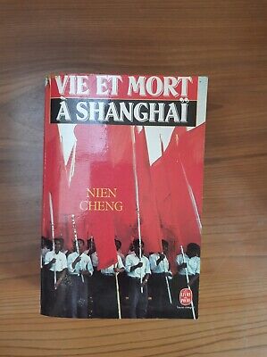 Imagen del vendedor de Vie et Mort  Shangha Le Livre de poche a la venta por Dmons et Merveilles