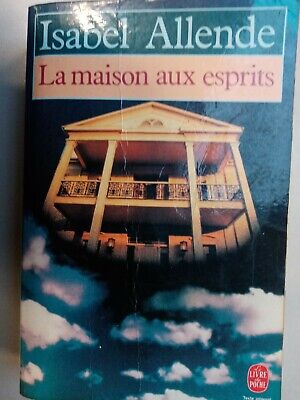 Image du vendeur pour La Maison aux esprits texte intgral Le Livre de poche 1984 mis en vente par Dmons et Merveilles