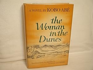 Immagine del venditore per The Woman in the Dunes venduto da curtis paul books, inc.