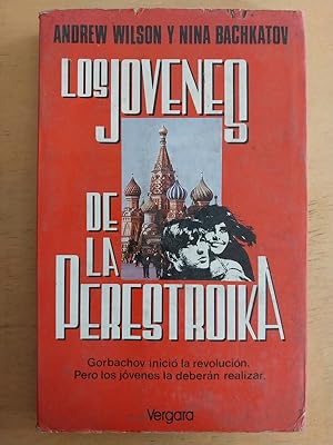 Seller image for Los jovenes de la Perestroika for sale by International Book Hunting