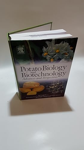 Image du vendeur pour Potato Biology and Biotechnology: Advances and Perspectives mis en vente par Cambridge Rare Books