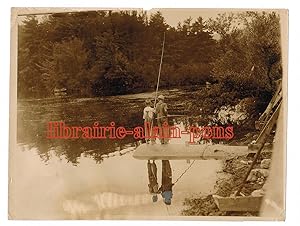 Fishing in Anota Lake, Pittsfield, Massachusetts. Pêche dans le Lac d'Anota