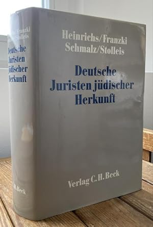 Bild des Verkufers fr Deutsche Juristen jdischer Herkunft. Mit zahlreichen Portrts. zum Verkauf von Treptower Buecherkabinett Inh. Schultz Volha