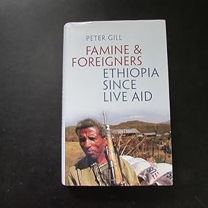 Bild des Verkufers fr Famine & Foreigners Ethiopia sice live aid zum Verkauf von Bookstore-Online