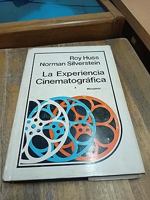 Imagen del vendedor de La experiencia cinematografica a la venta por Libros nicos