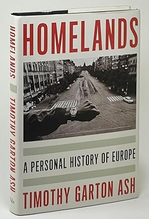 Immagine del venditore per Homelands A Personal History of Europe venduto da Better Read Than Dead