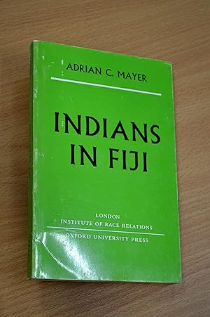 Bild des Verkufers fr Indians in Fiji zum Verkauf von HALCYON BOOKS
