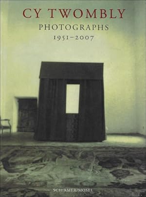 Bild des Verkufers fr Cy Twombly : Photographs 1951-2007 zum Verkauf von BOOKSELLER  -  ERIK TONEN  BOOKS
