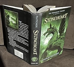 Image du vendeur pour Stoneheart (The Stoneheart Trilogy, 1) mis en vente par Bob's Rare Books