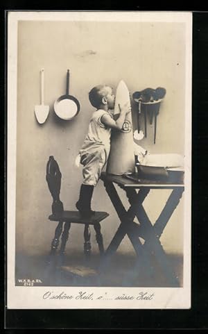 Bild des Verkufers fr Ansichtskarte O` schne Zeit, o`.ssse Zeit, Kleine Junge mit einem Zuckerhut, Kriegsnot zum Verkauf von Bartko-Reher