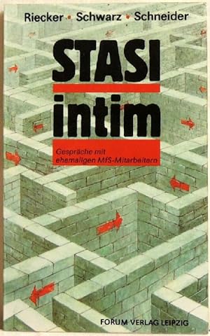 Bild des Verkufers fr Stasi intim; Gesprche mit ehemaligen MfS-Angehrigen zum Verkauf von Peter-Sodann-Bibliothek eG