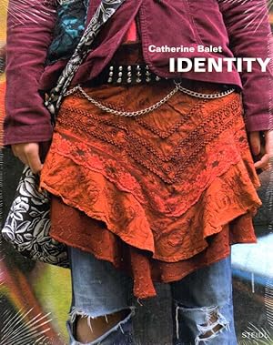 Seller image for Identity. Dresscode in European Schools : London - Paris - Berlin - Barcelona - Milan. for sale by Antiquariat Querido - Frank Hermann