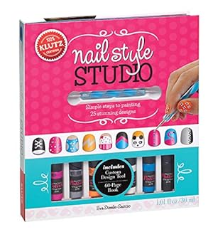 Imagen del vendedor de Klutz Nail Style Studio Book Kit a la venta por BuenaWave