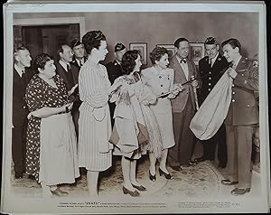 Bild des Verkufers fr Snafu Lot of Four 8 X 10 Stills1945 Robert Benchley, Barbara Jo Allen zum Verkauf von AcornBooksNH