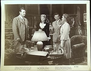 Imagen del vendedor de The Frozen Ghost 8 X 10 Still 1944 Lon Chaney Jr., Milburn Stone, Evelyn Ankers & Birell! a la venta por AcornBooksNH