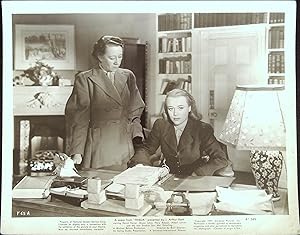 Imagen del vendedor de Frieda 8 X 10 Still 1947 David Farrar, Glynis Johns, Mai Zetterling a la venta por AcornBooksNH