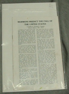 Imagen del vendedor de MORMONS PREDICT THE FALL OF THE UNITED STATES a la venta por Confetti Antiques & Books