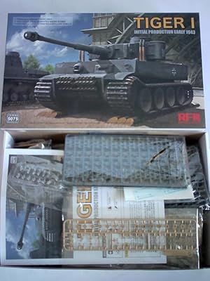 Tiger I, Initial Production Early 1943, (Military Miniatur Series 5075) - Plastik-Modellbausatz, ...