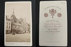 Victor Coué, Saumur, place de l'hôtel de ville, hôtel des trois ancres, marché