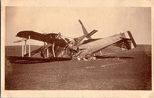 Deux avions accidentés