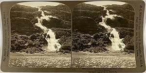 White, Stéréo, Norway, waterfall at Rustoen near olden Nordfjord