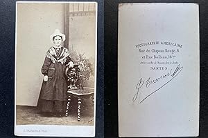 Trésorier, Nantes, femme en costume