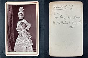 Juliette Simon-Girard, soprano au théâtre des Folies-Dramatiques dans Les cloches de Corneville 1877