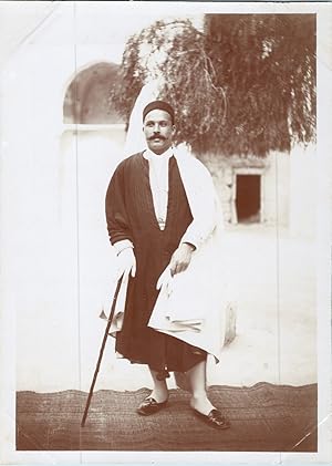 Type, portrait d'homme en djellaba, Maghreb