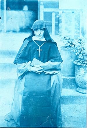 France, Nonne avec croix, Vintage cyanotype print, 1900