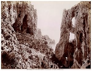 Italie, Capri, Campania, La Grotta di Mitramonia, Ed. Alinari
