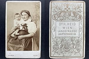 Heid, Wien, mère et bébé