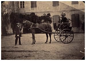 Ecole primitive, voiture à cheval