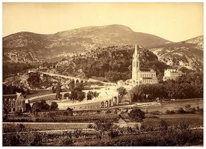 France, Lourdes, Basilique Notre-Dame de Lourdes