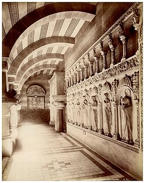 Deutschland, Nürnberg, Germanisches Museum Kreuzgang, Photo. L.L.