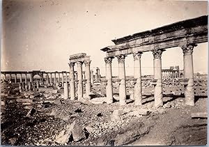 Syria, Palmyra, Colonnade, vintage silver print, ca.1925