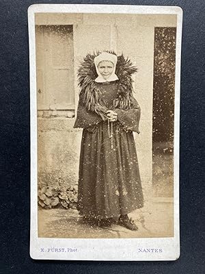 Fürst, Nantaise en Costume Traditionnel, vintage CDV albumen print