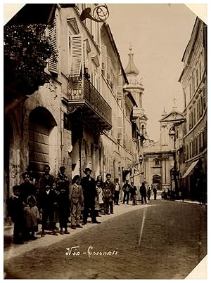 Italie, Loreto, Via Cosarrosi?, scena di strada