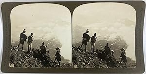 Japon, Hommes sur le sommet du Mont Fuji, Vintage silver print, ca.1900, Stéréo