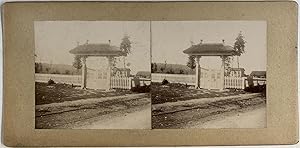 France ?, Entrée d'une Propriété près du Chemin de Fer, A Identifier, vintage stereo print, ca.1900